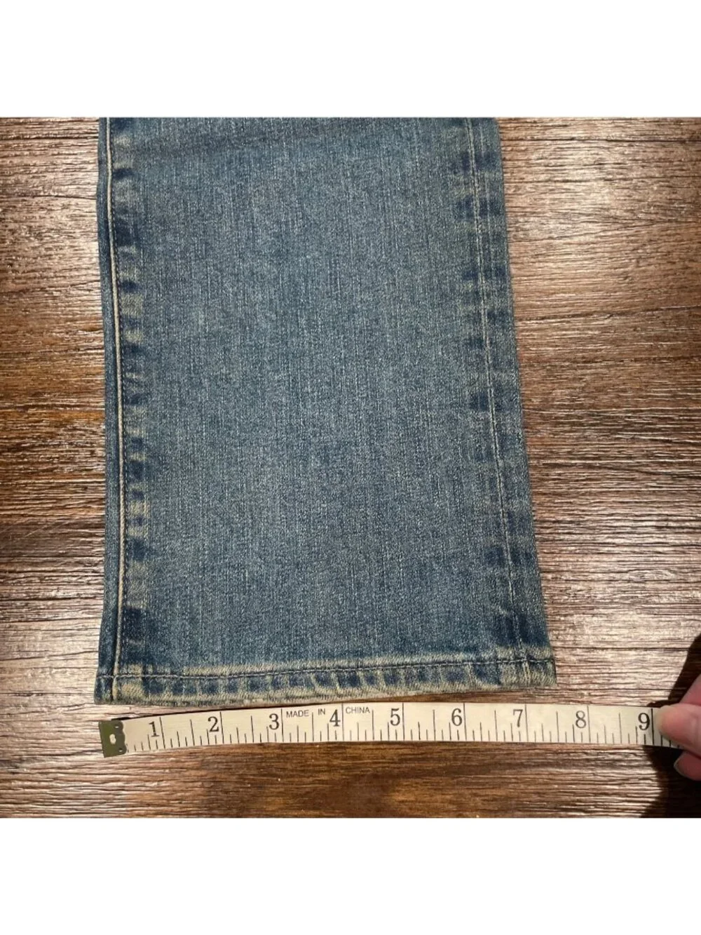 AG Matchbox Slim Straight Jean 32x34 Light Wash Dirty Distressed Grunge Sample